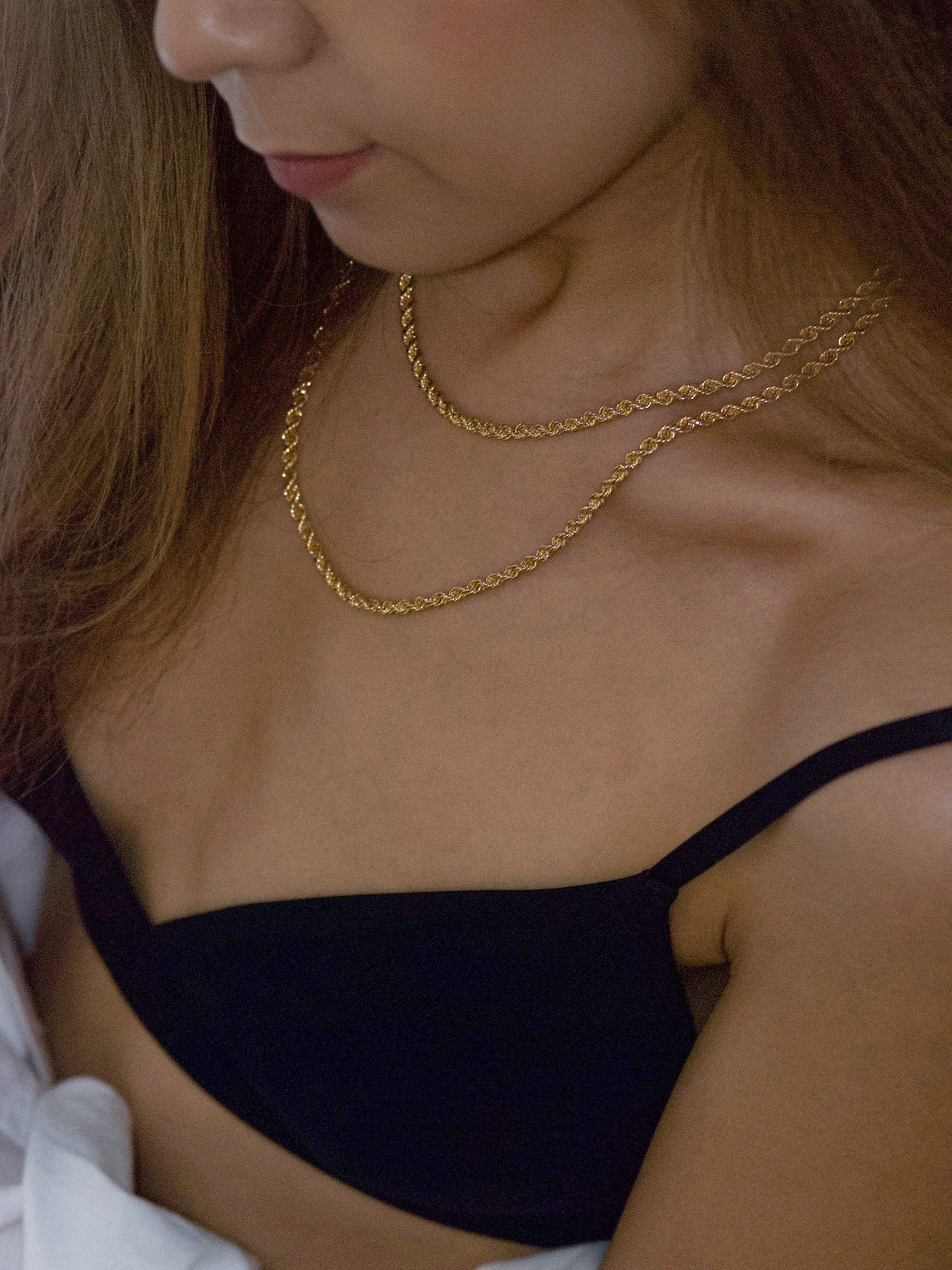 Your favorite rope necklace is here. A chain for statement markers, available in two lengths born from our love of layering. It looks great alone or stacked with more pieces. Made in 18-karat Gold Filled to last long. Water and sweat resistance.